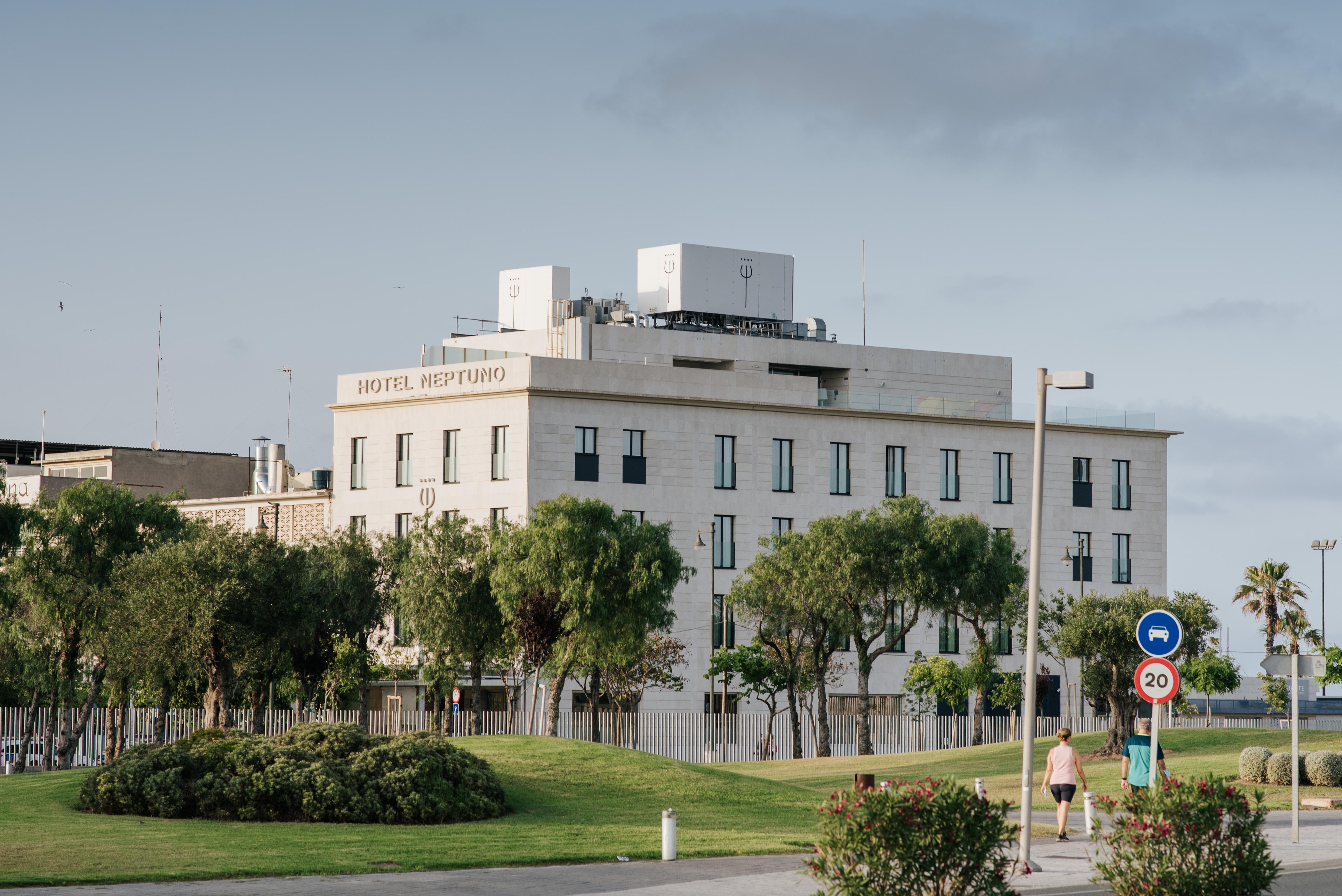 Hotel Neptuno Playa & Spa Valencia Exterior photo