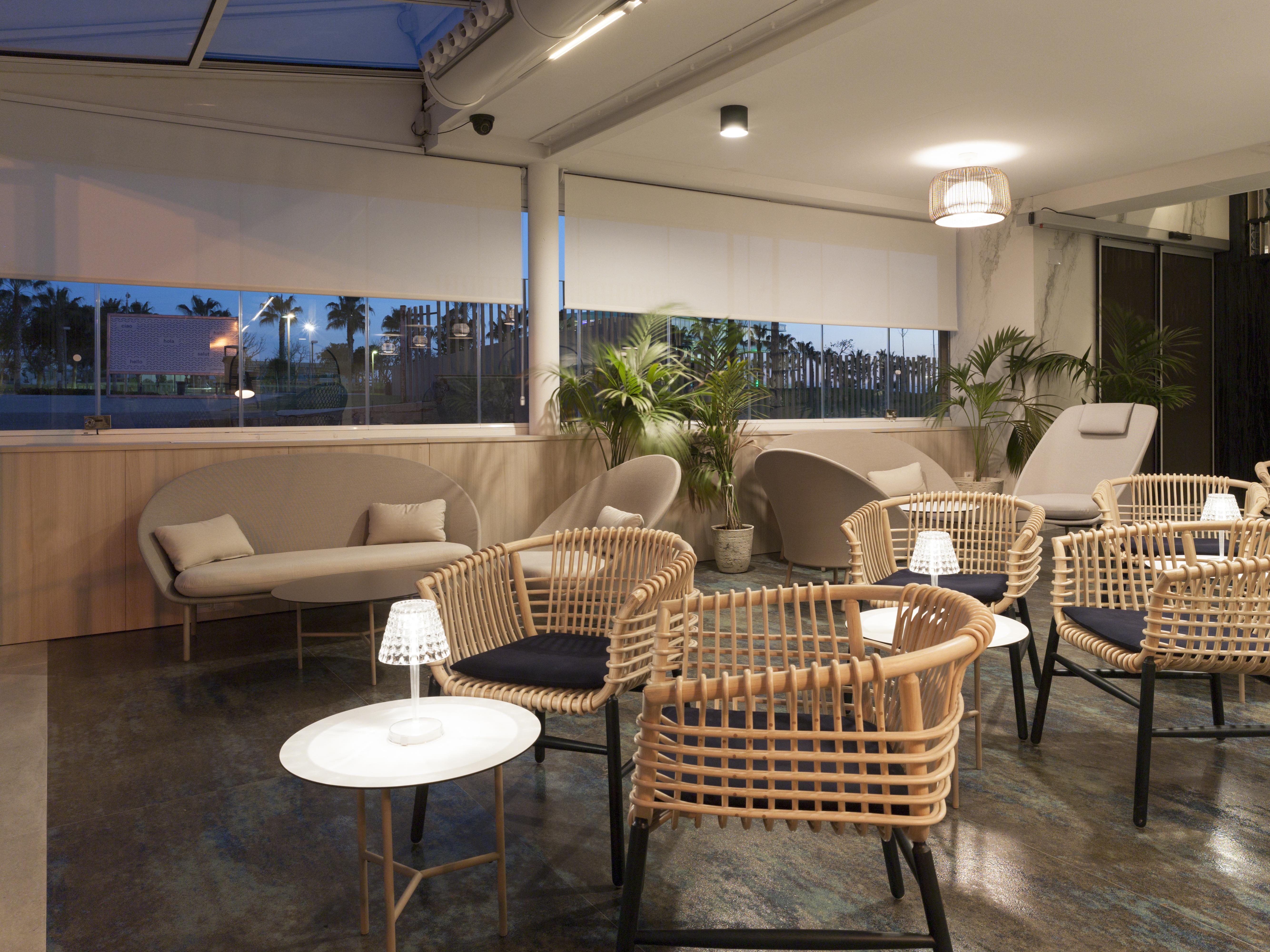 Hotel Neptuno Playa & Spa Valencia Exterior photo