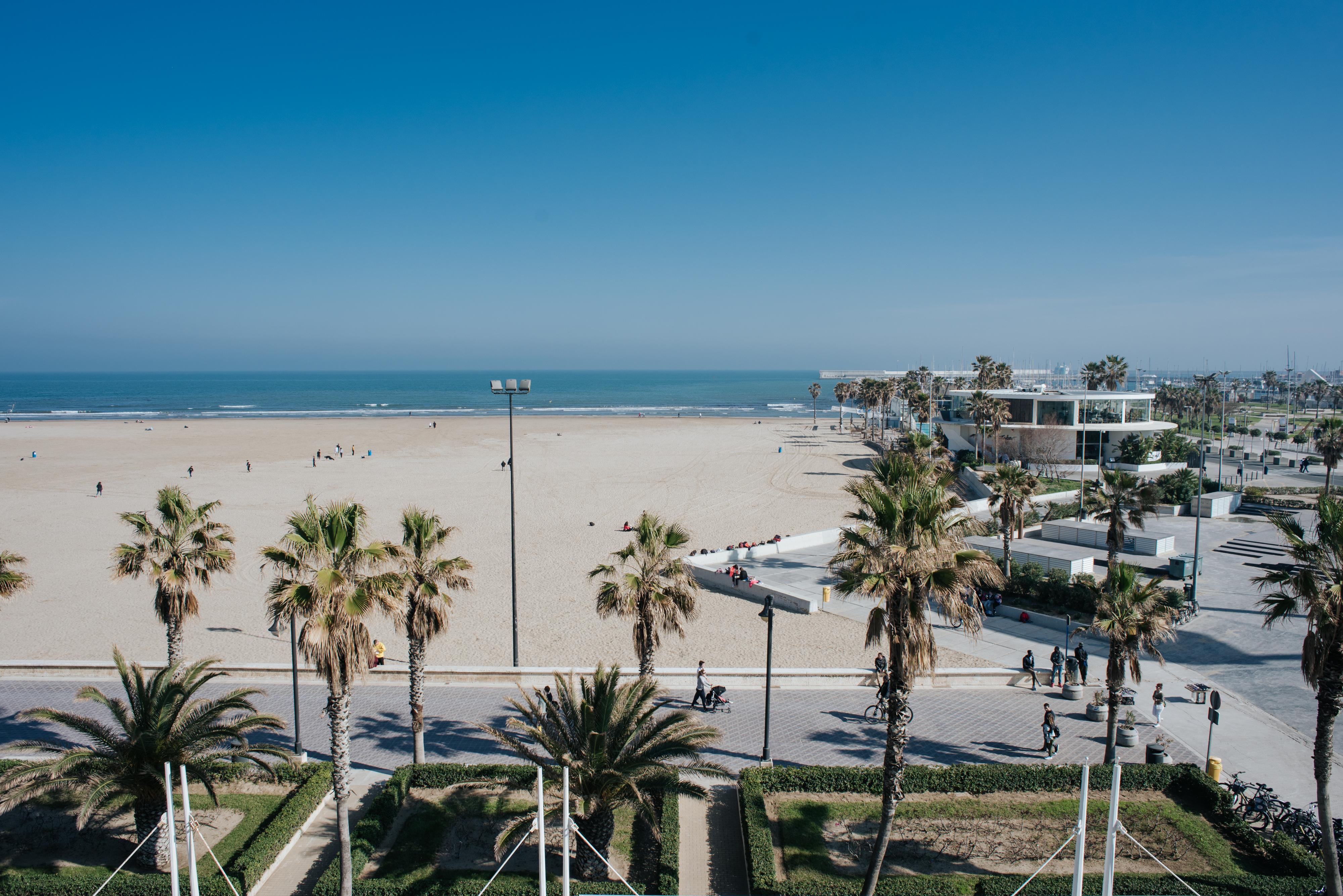 Hotel Neptuno Playa & Spa Valencia Exterior photo