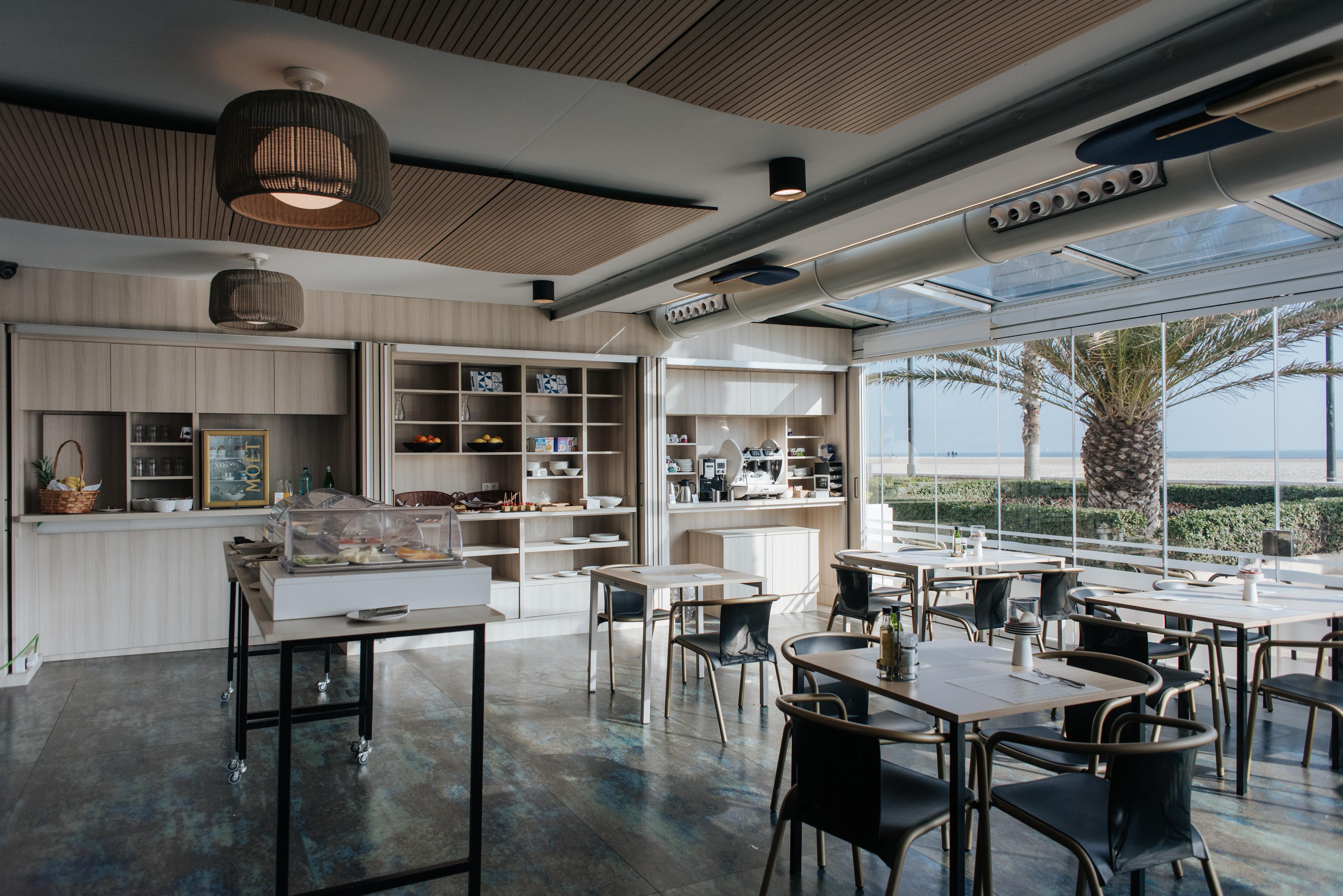 Hotel Neptuno Playa & Spa Valencia Exterior photo