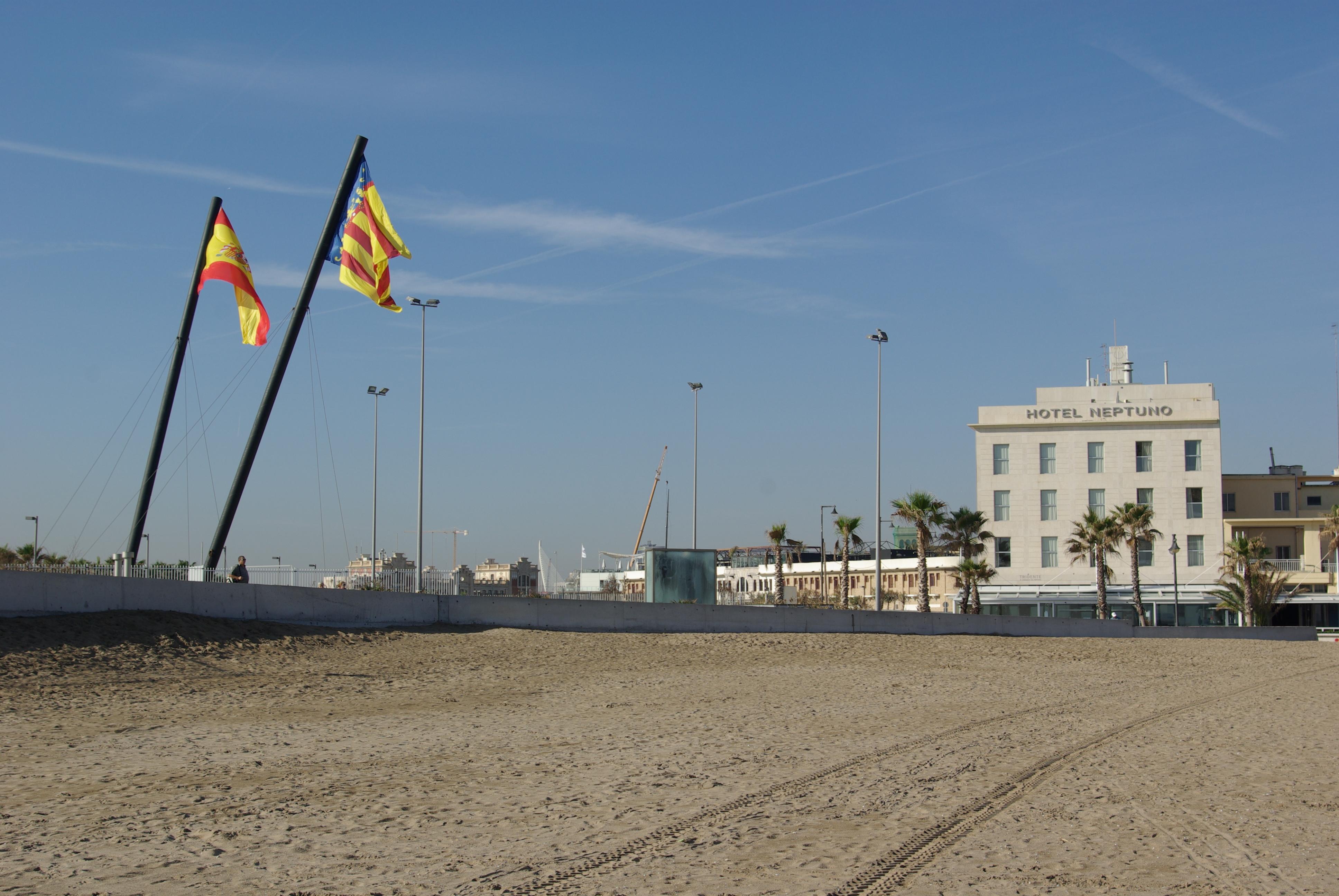 Hotel Neptuno Playa & Spa Valencia Exterior photo